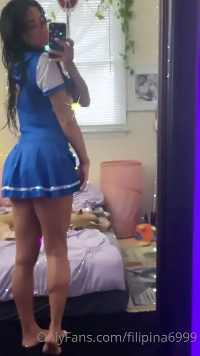 Filipina6999 Rocks Her Curves And Thighs