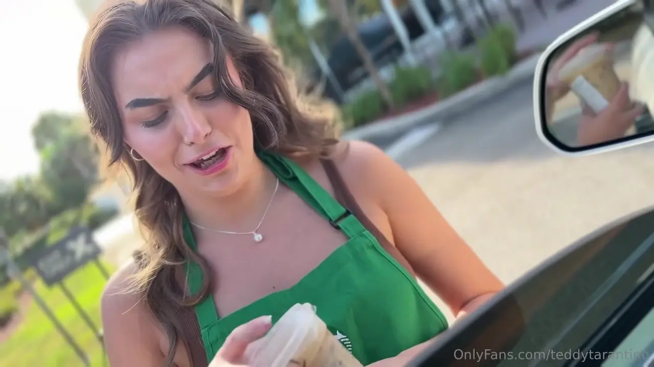 Car Sex With Starbucks Girl SelinaBentz