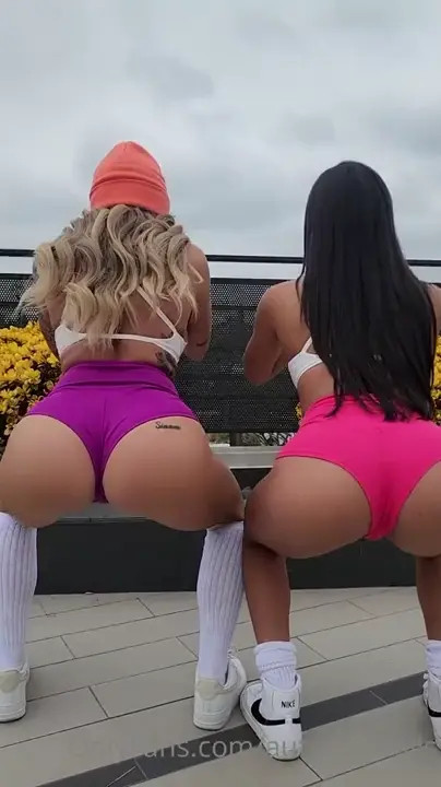 Autumn Falls And Kissa Sins Have Fun In A Threesome