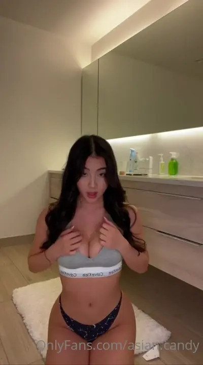 Asian Candy Creams On Her Dildo