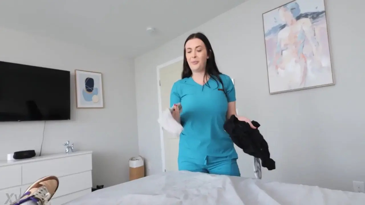 Nurse Lindsay Lee Gets Filled With Cum - ePornLeak