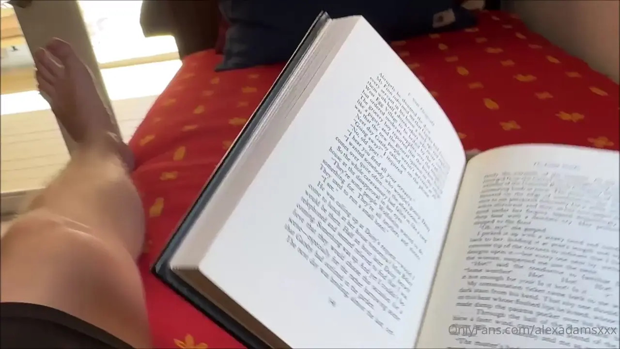 Shrooms Q's Stepbro Makes Her Pussy Squirt