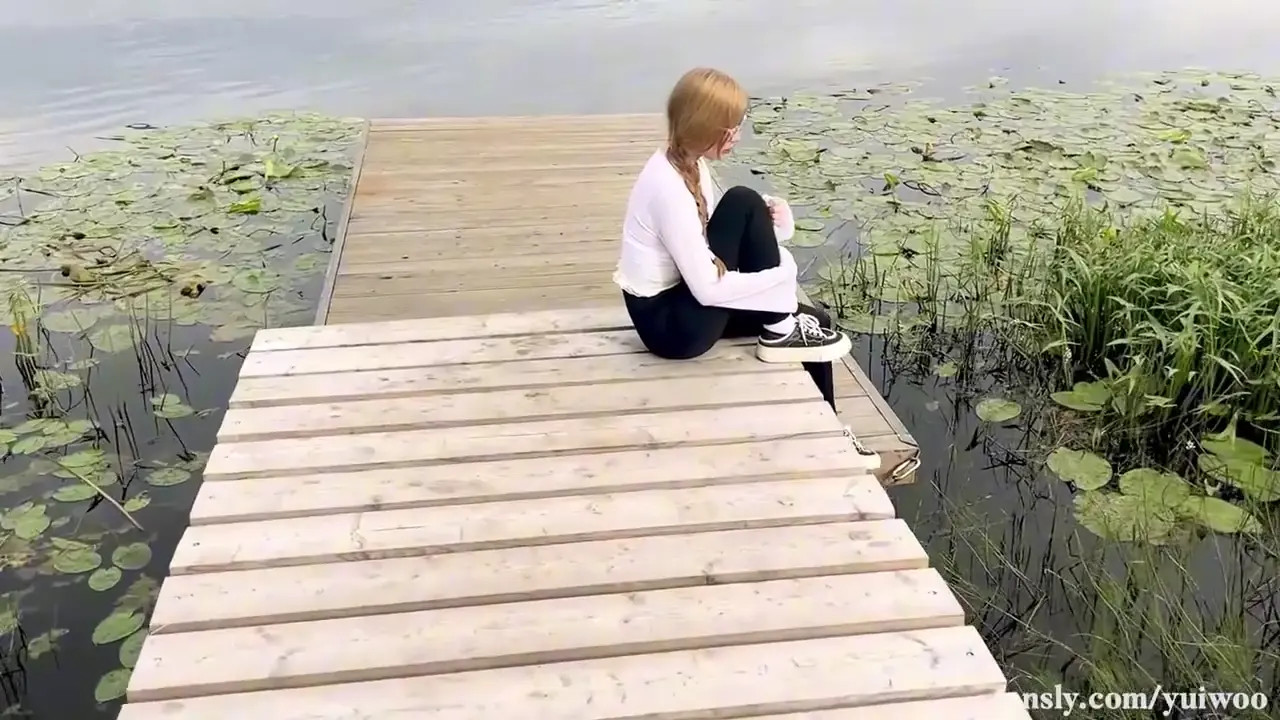 Yuiwoo Gets Her Pussy Stretched - ePornLeak