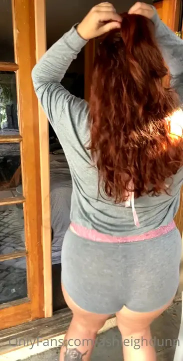 Ashleighdunn Tempts With Her Blue Bra