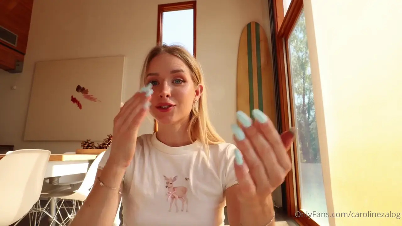 Caroline Zalog Strips To Try New Jeans