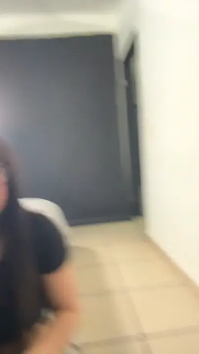 Roberta Franco Films Her Bare Ass - ePornLeak