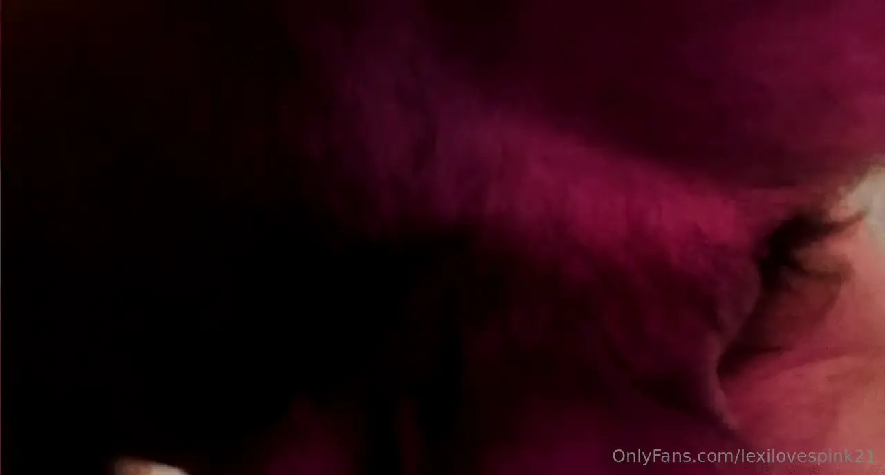 Lexilovespink21 Gets Penetrated