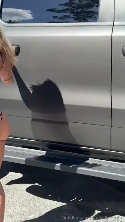 Ella Alexandra And Delilah Hamlin In A Car Threesome