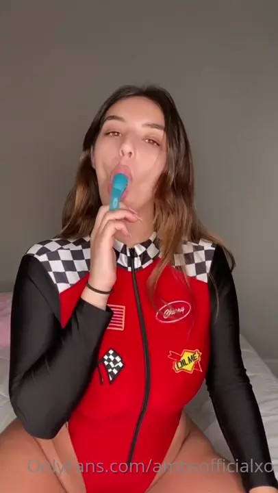 AmbsOfficialXO Masturbates In Her Racer Outfit