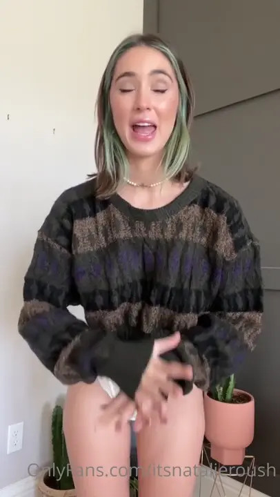 Natalie Roush Shows Off Her Lingerie Haul - ePornLeak