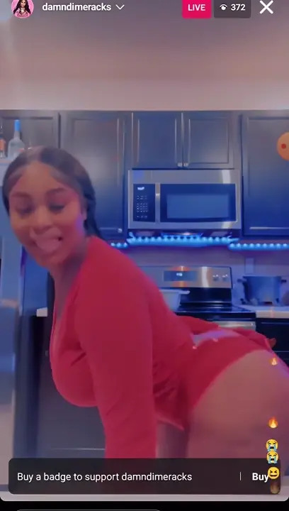 Sexy Live Cooking With Dimeberacky