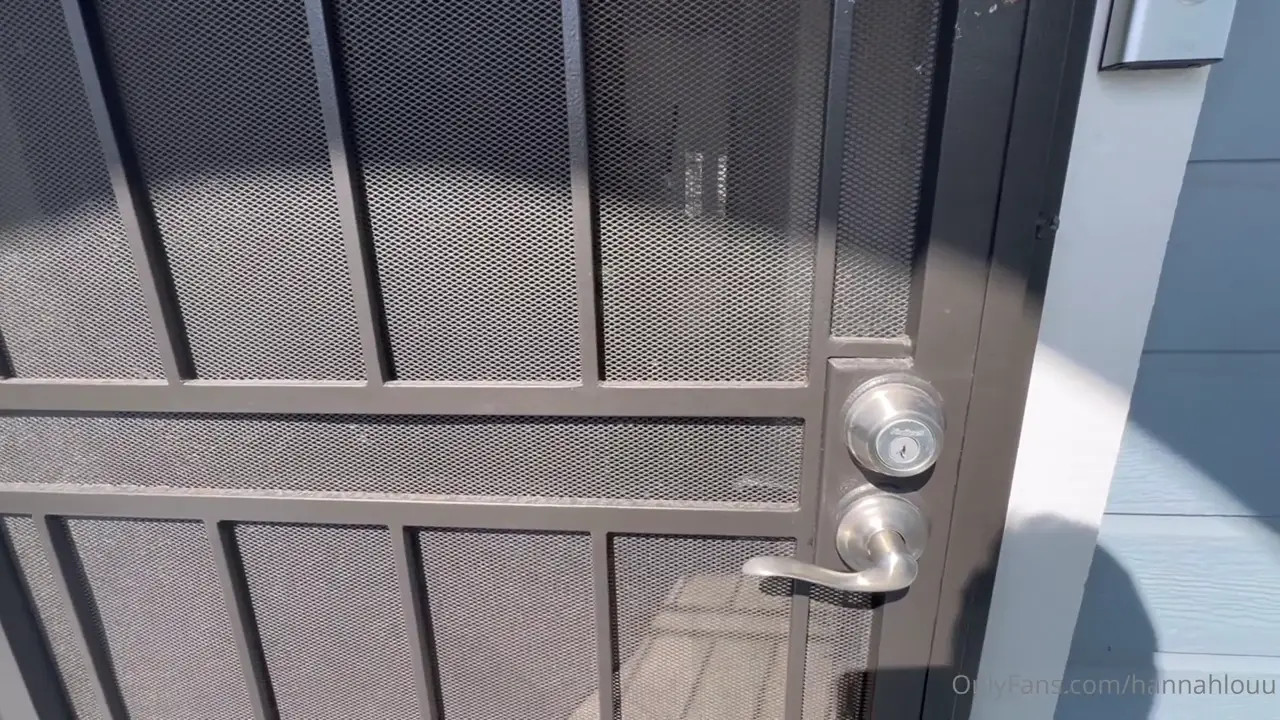 Hannah Louu Gets Banged After Being Caught