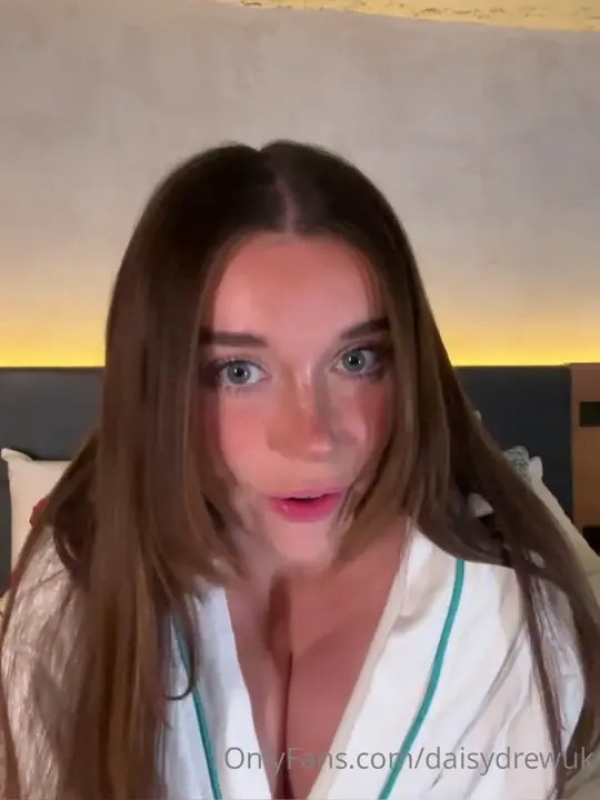 Lusty DaisyDrewuk's Hotel Sex Tape - ePornLeak