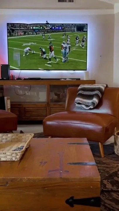 Goddess Olivia Mae Gets Plowed On The Sofa