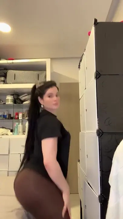 Luciana90luna Moves Her Ass Up And Down