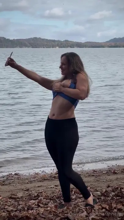 Peeping Sarah Hayes Nude In Public