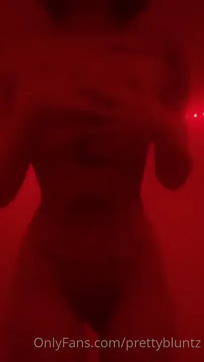 Side View POV Of Therealbritain - ePornLeak