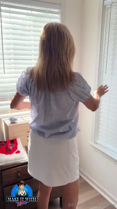 Themaryburke Stretches Seductively