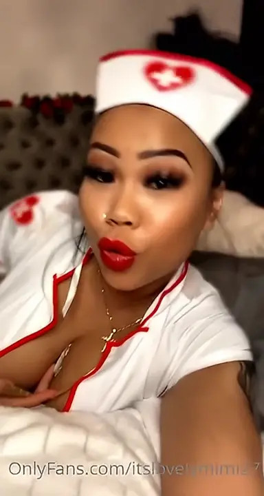 Nurse itslovelymimi27 Gets Choked