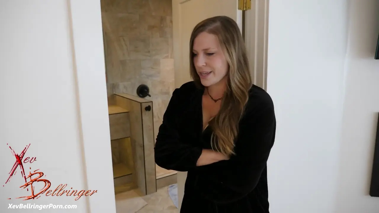 Xev Bellringer Blows Cock After Solo Play