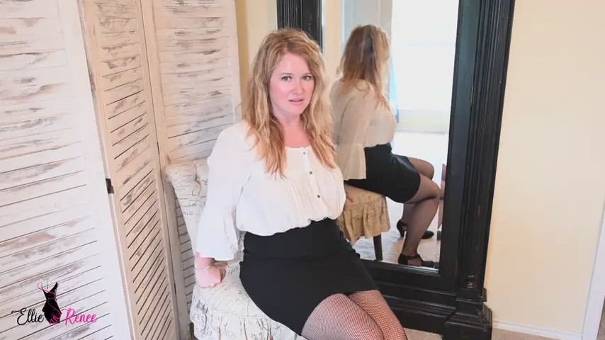 Ellie Renee In Tight Pantyhose