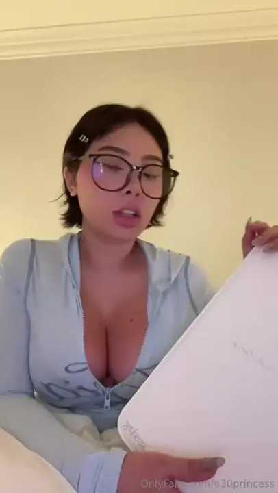 E30princess Flexes Her Pokemon Cards