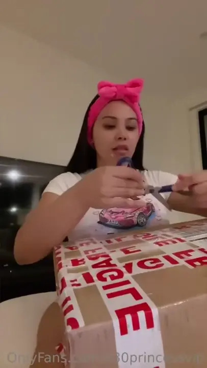 E30princess Unboxes In Her Panties