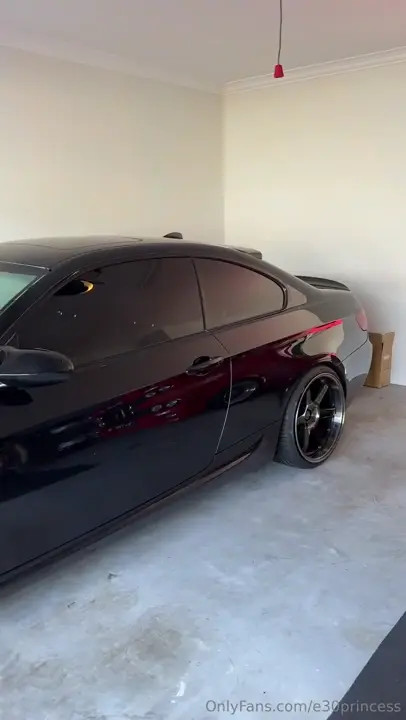 Cleavage Out E30princess Flaunts Her Cars