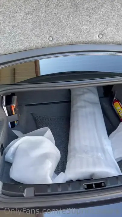 E30princess Gives Her Car A Customization