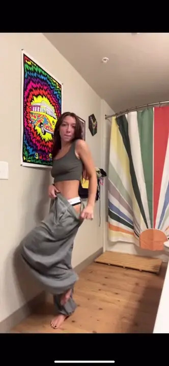 Crazyjamjam Teases Her Panty In A Dance - ePornLeak