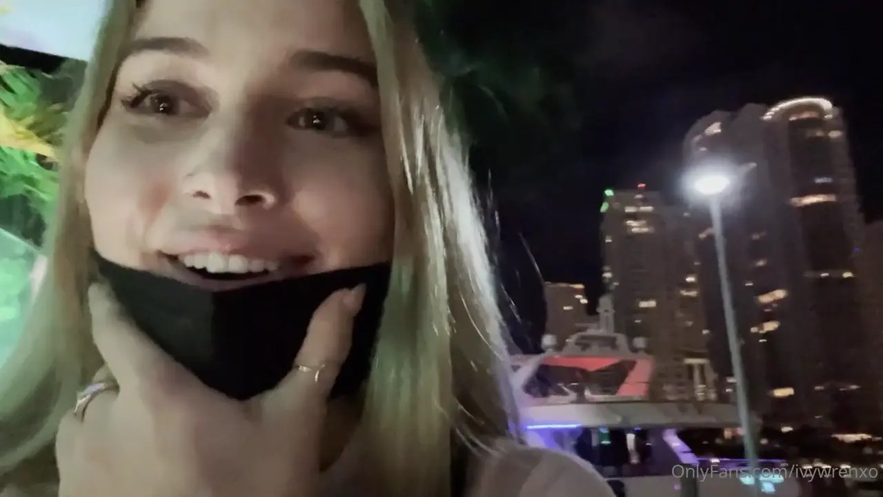 Ivywrenxo’s Hot Sextape With A Stranger - ePornLeak