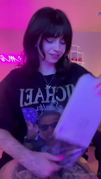 Lems7 Masturbates With Her Toys On Live - ePornLeak
