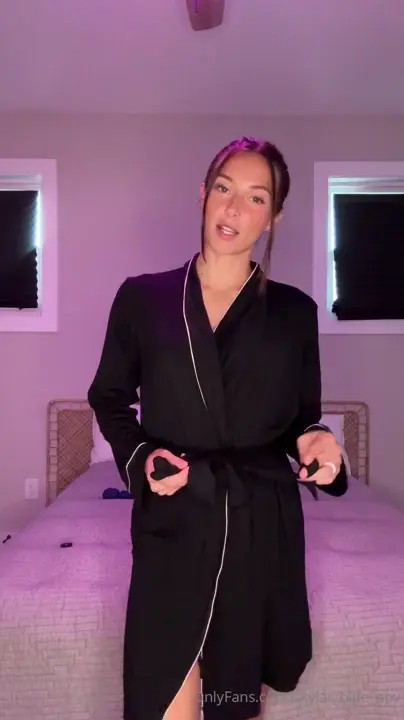 Skylar Blue Strips And Pleasures Her Cunt