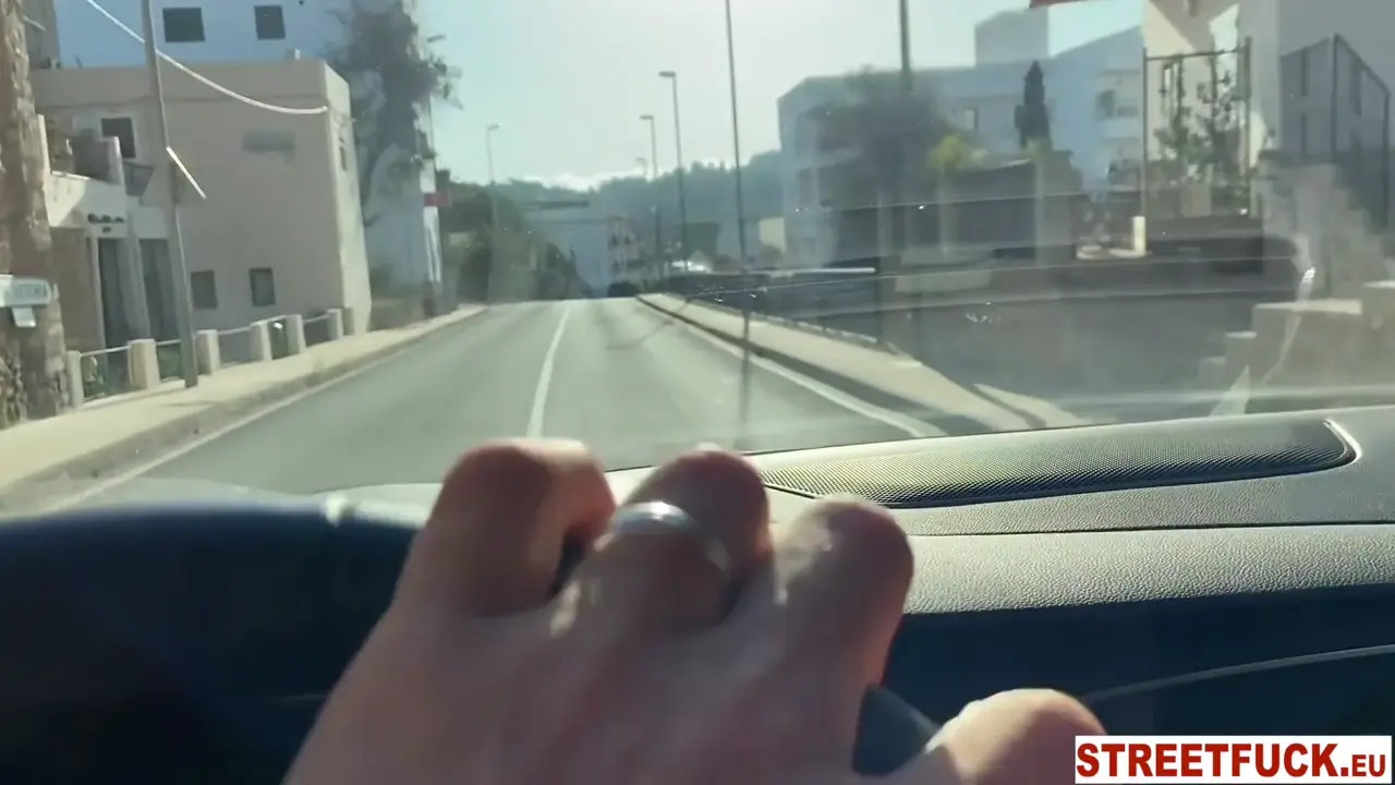 Emelie Crystal Gets Picked Up And Banged