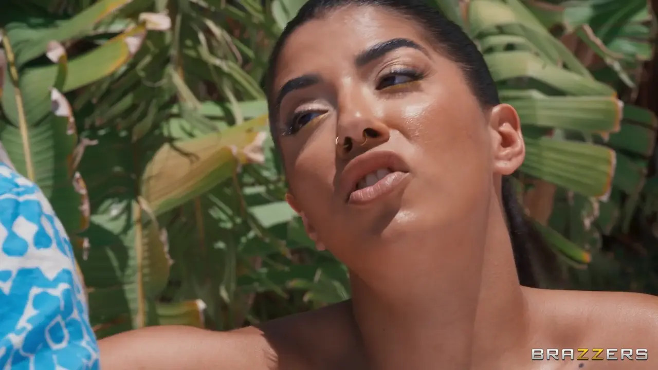 Jasmine Sherni Gets Plowed By Jordi ENP - ePornLeak