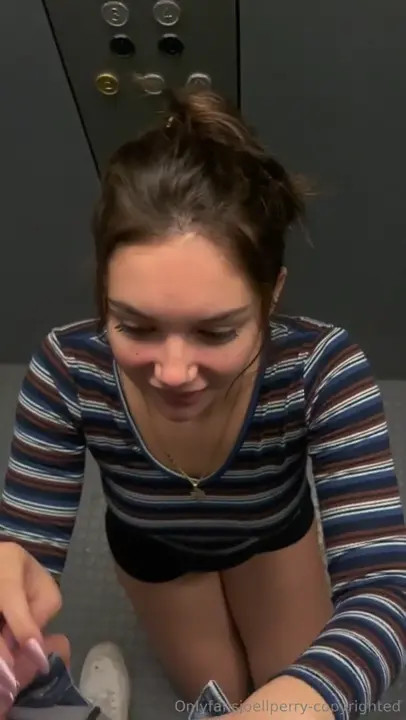 Joseydaniels Blows A Cock In The Lift