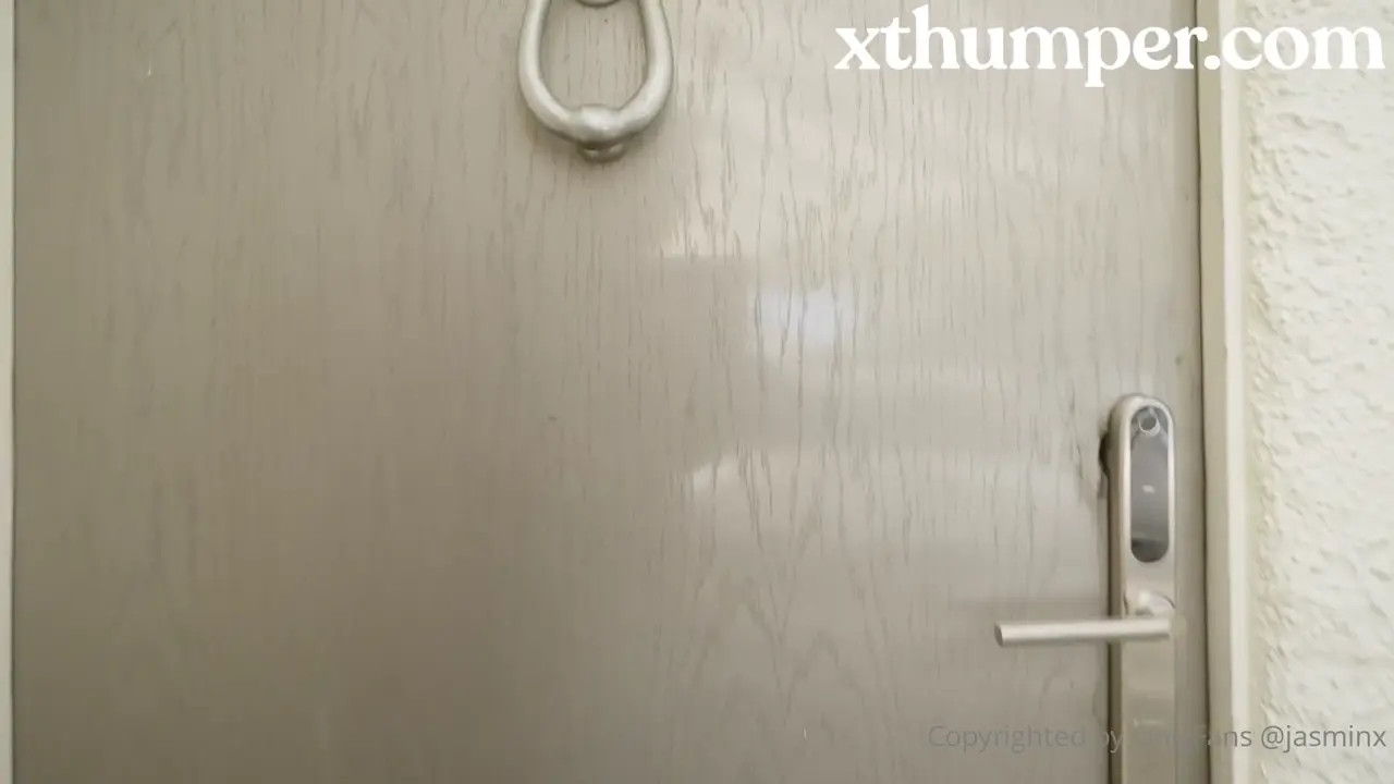 Jasminx's Pussy Gets Juicy While Masturbating