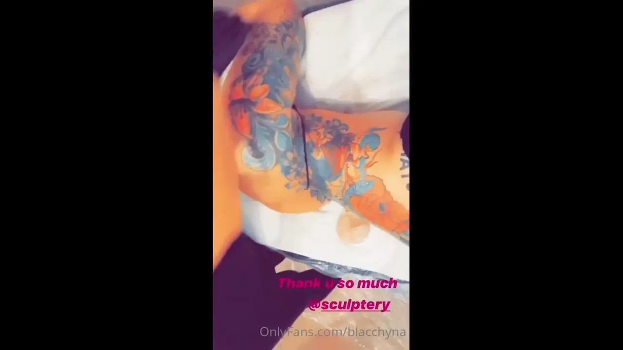 Blac Chyna Gets Her Body Oiled Up