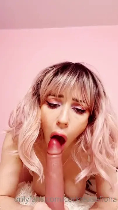 Savvy Star Sucks And Strokes Her Dildo - ePornLeak