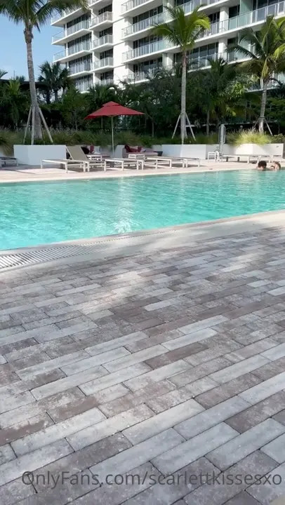 ScarlettKissesXO's Balcony Sex Session