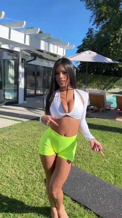 Yoga Instructor Rams Autumn Falls Outdoors - ePornLeak