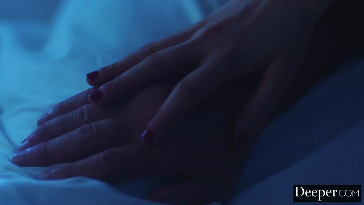 MissElenaKoshka Pleasures Two Dicks At Once