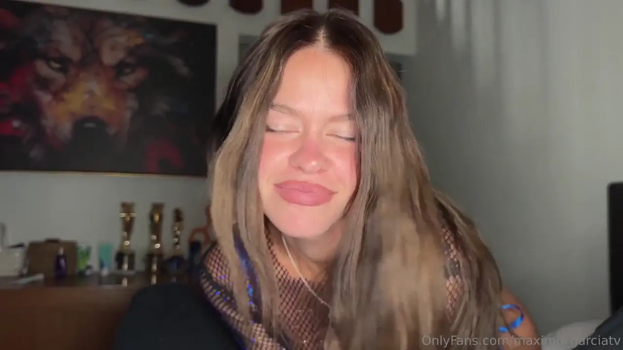 Maximo Garcia Pounds Rossa Vaxx In Anal Sex