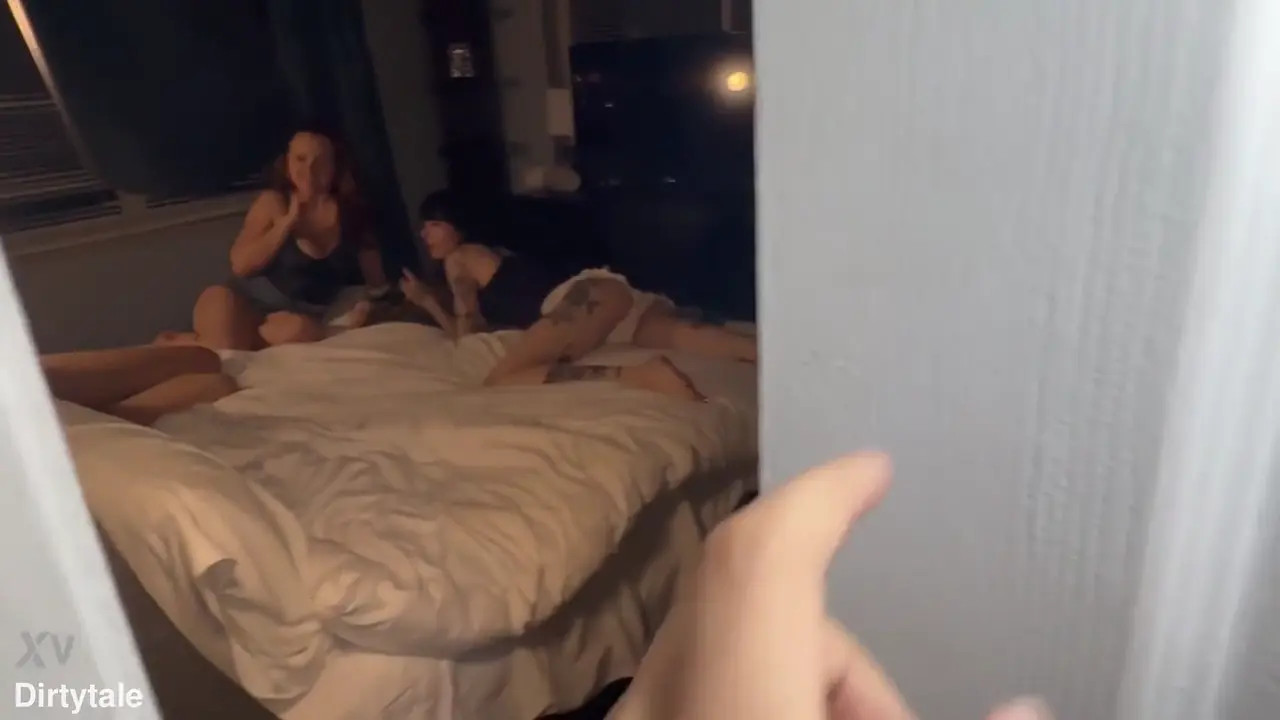 Red Eviee, Sinforsilk & Alana Rose Share Danny Dirt's Cock
