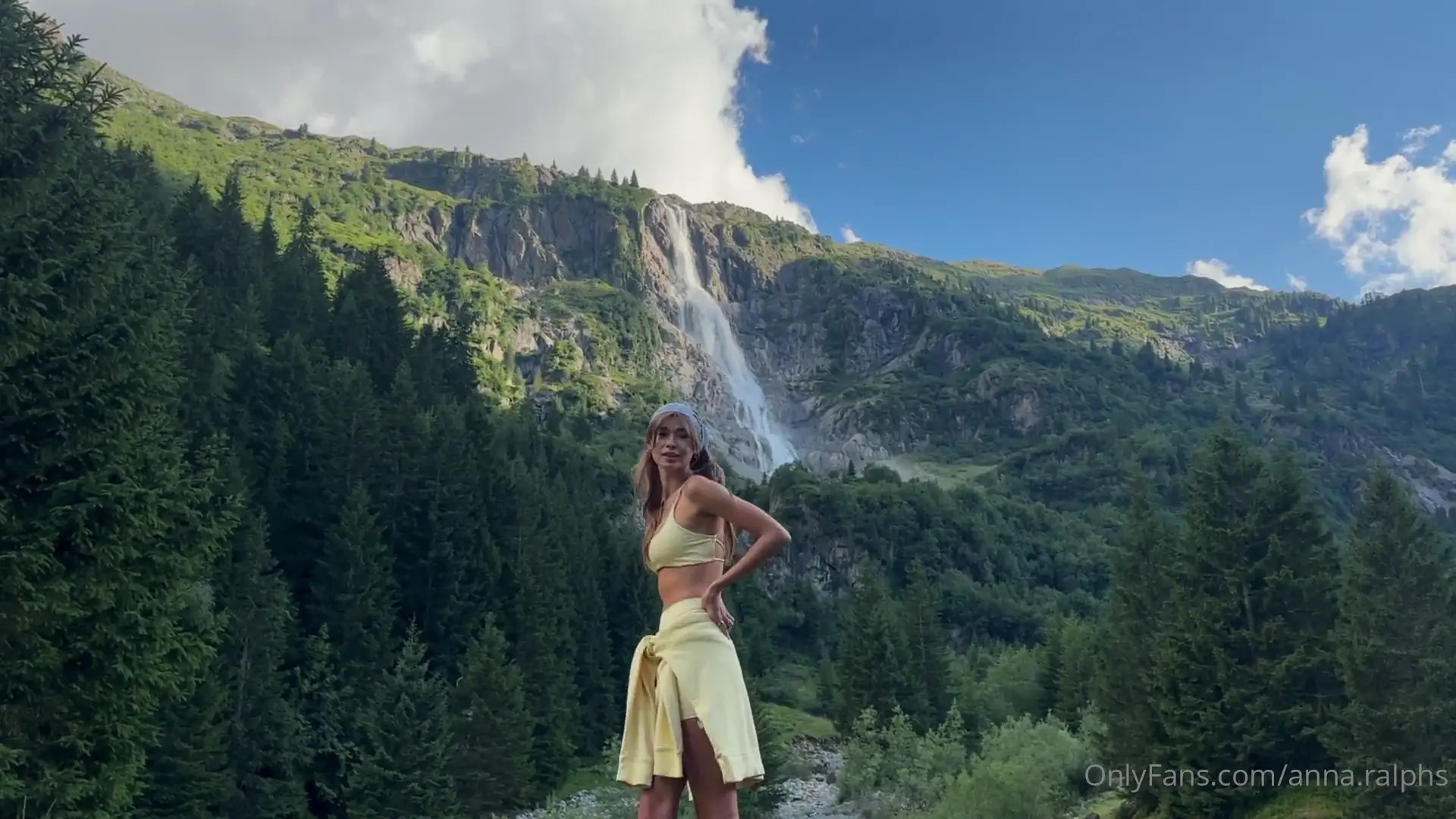 Anna Ralphs BG With Stunning View Video Leaked