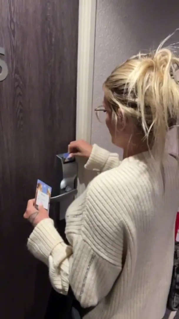 Margot Dulac Hotel Sextape Video Leaked