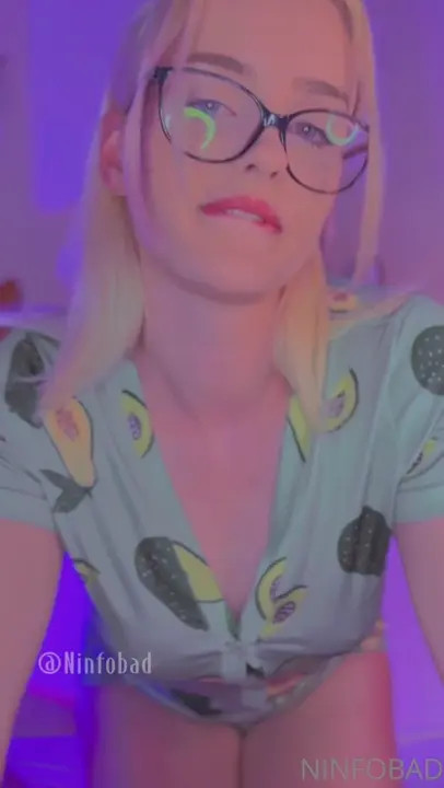 NinfoBad Rubs Her Tits And Sucks A Cock