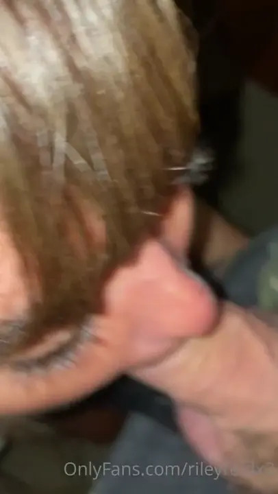 Riley Reid Gives A Sloppy Head In POV - ePornLeak