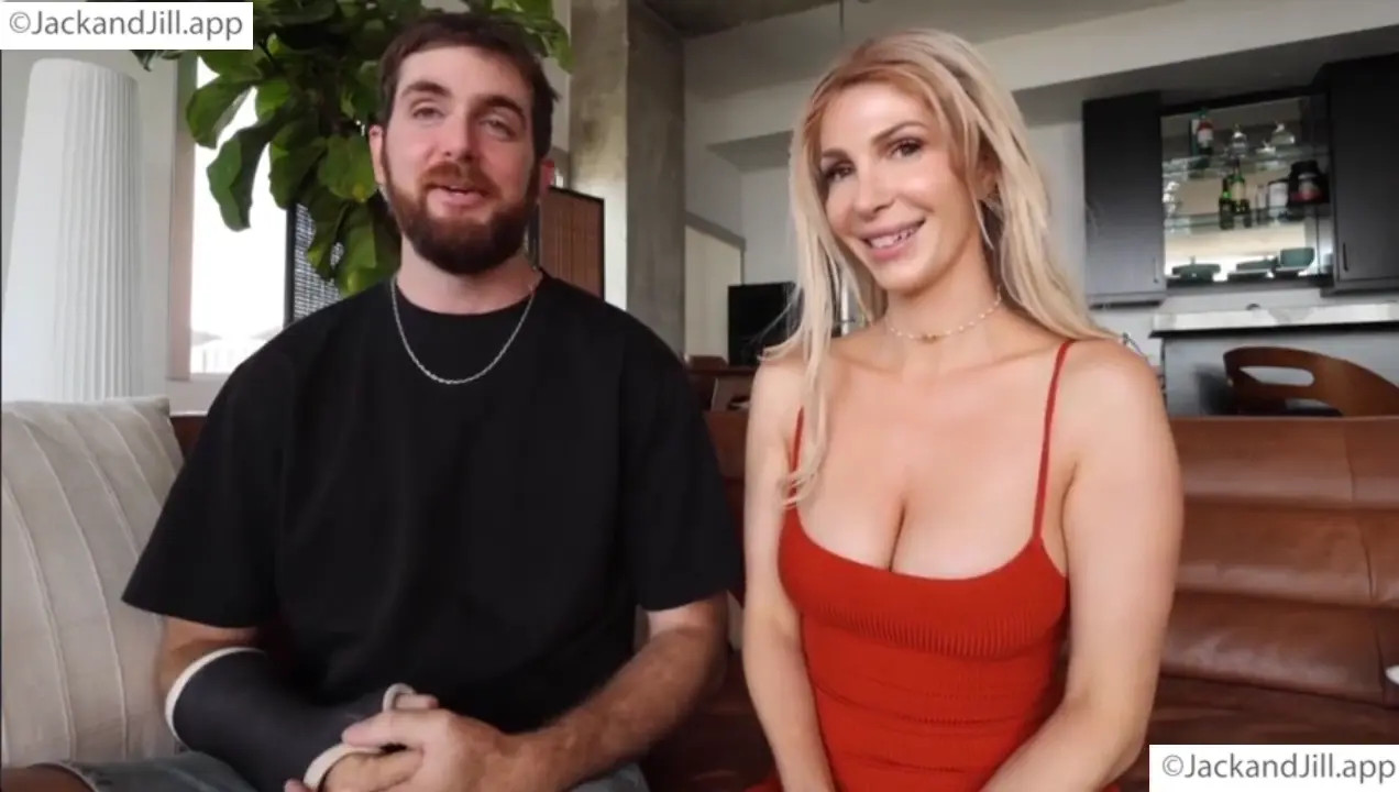 Couch Sex With Jill Palmer And Girthmasterr