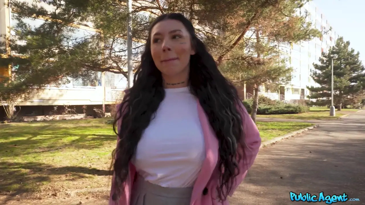 Nasty Outdoor Pounding For SexyNalaa